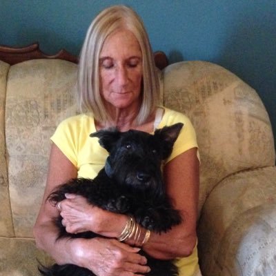 Profile Picture of Clara Ledesma (@angloclara) on Twitter