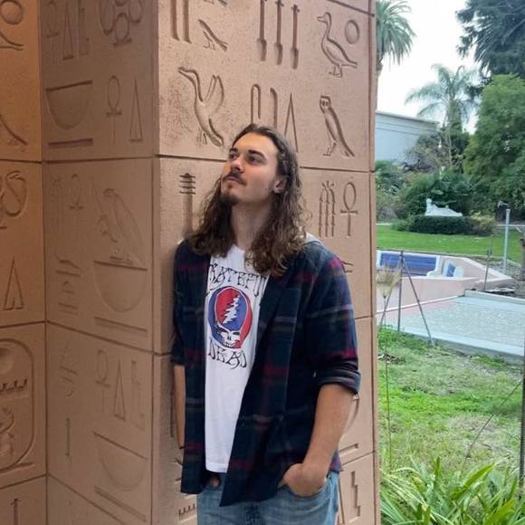 Profile Picture of Erik Kuhne (@erikkuhne) on Poshmark