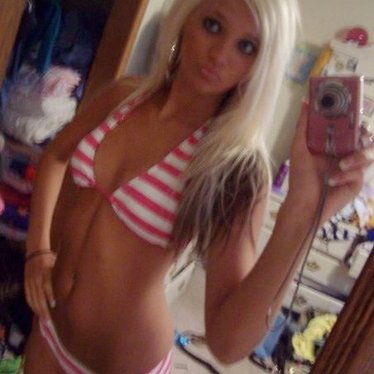 Profile Picture of Jeannette Davidson (@JeannetteDavid6) on Twitter