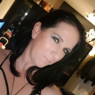 Profile Picture of Marion M Pearce (@MarionMPearce1) on Twitter