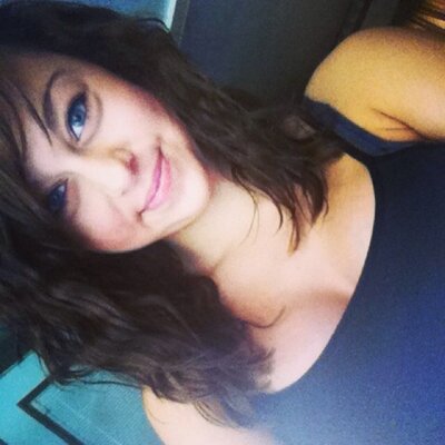 Profile Picture of B.danielle_15 (@BrookeBorror) on Twitter