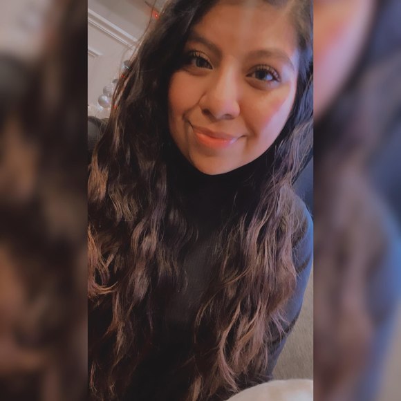 Profile Picture of Yolanda Camarillo (@ycamarillo4010) on Poshmark