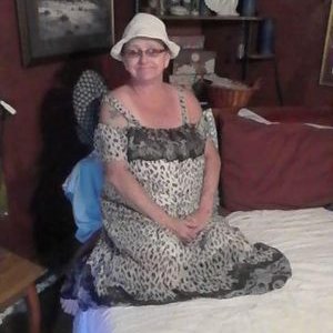 Profile Picture of FLORA SMITH (@florasmith53) on Twitter