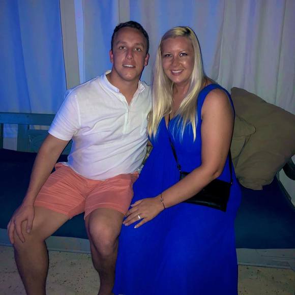 Profile Picture of Lauren Leskowsky (@lleskowsky) on Poshmark