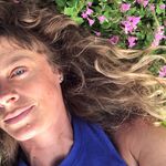 Profile Picture of D A W N (@dawnizzi) on Instagram