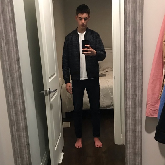 Profile Picture of Aaron Kernoghan (@aaron_kernoghan) on Poshmark