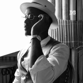 Profile Picture of Charles Aaron (@aaroncharlesGLD) on Twitter