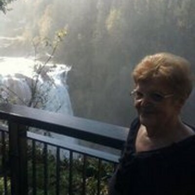 Profile Picture of Dixie Watson (@DixieintheNW) on Twitter