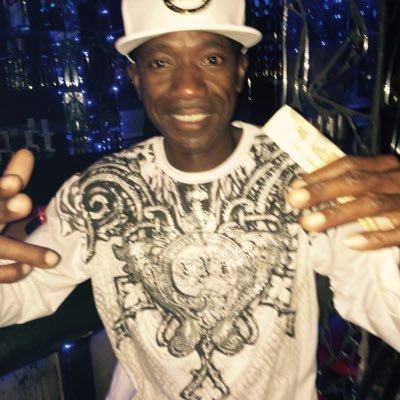 Profile Picture of Alexander Arzu (@arzu_alexander) on Twitter