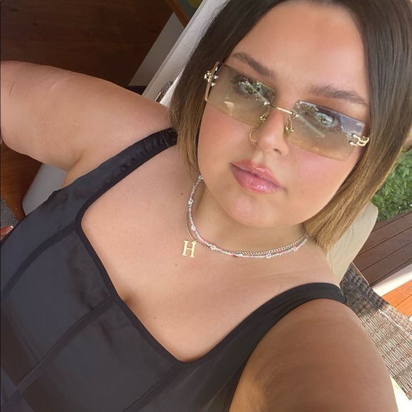 Profile Picture of Amelia Huttley (@ameliasux) on Poshmark