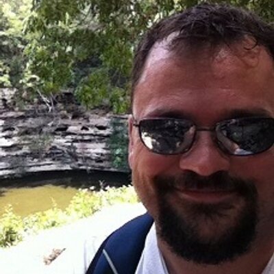 Profile Picture of Rene Nelson (@vReneNelson) on Twitter
