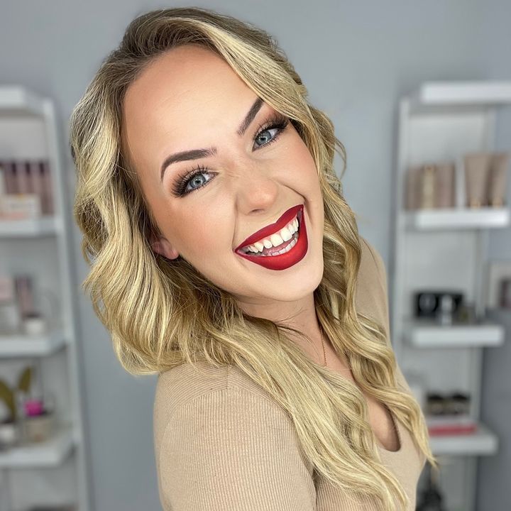 Profile Picture of Whitney Ernst (@@therealwhitneyernst) on Tiktok