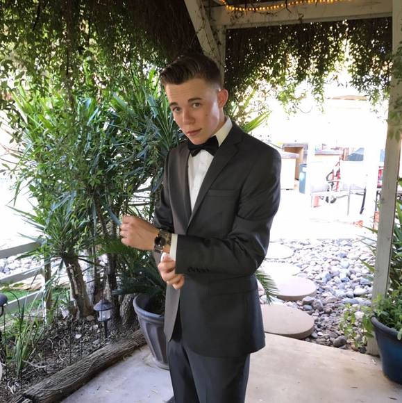 Profile Picture of Wyatt Scott (@wyattscott01) on Poshmark