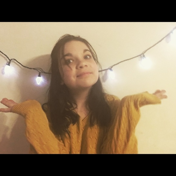 Profile Picture of Harmony Mitchell (@harmonyrm050505) on Poshmark