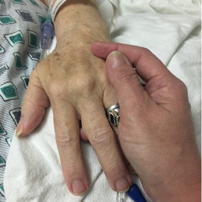 Profile Picture of Lisa Day (@DayLit98) on Twitter