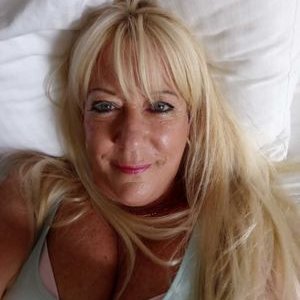 Profile Picture of Vickie Taylor England (@VickieEnglan) on Twitter