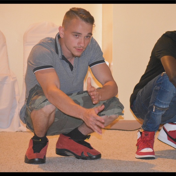 Profile Picture of Matthew Husseinkhel (@matt9454) on Poshmark