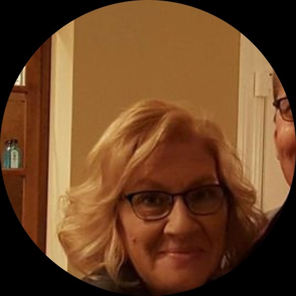 Profile Picture of Jaclyn Walker (@ljvmbruno) on Poshmark