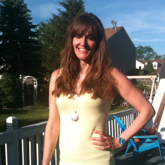 Profile Picture of Sherry Matonis (@sofija2) on Poshmark