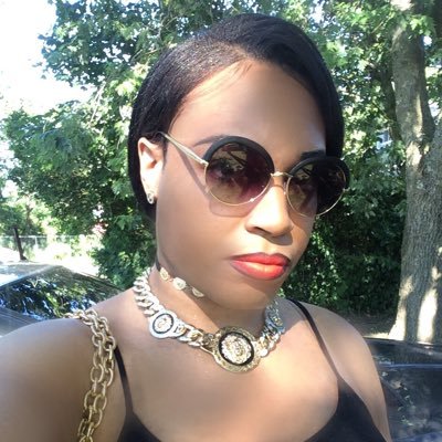 Profile Picture of Jennifer Monroe 💋 (@JenniiferMonroe) on Twitter