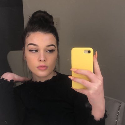 Profile Picture of Elizabeth Bickel (@ElizabethBicke3) on Twitter