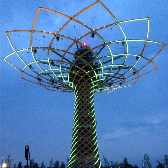 Profile Picture of Jing bo Huang (@stevenation) on Poshmark