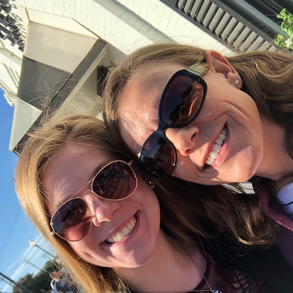 Profile Picture of Amanda Dockal (@alead80) on Poshmark