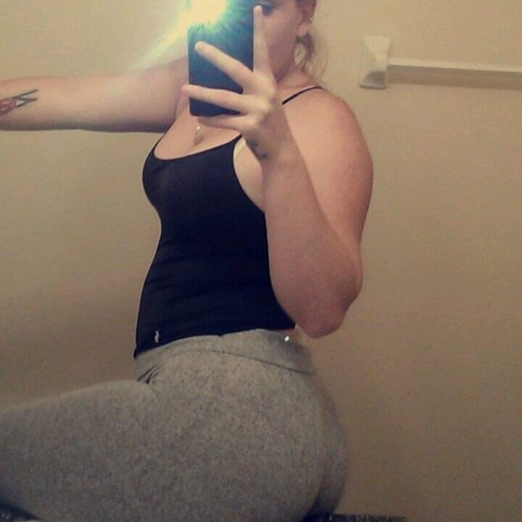 Profile Picture of Rebecca Schilling (@babybrazyy) on Poshmark