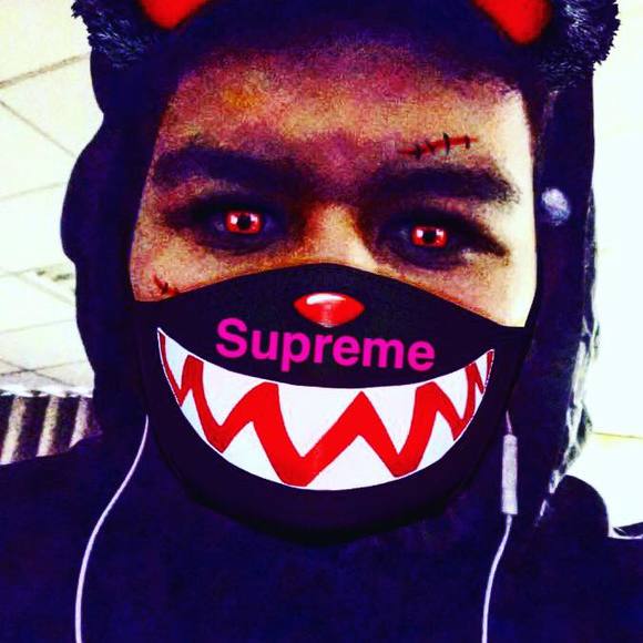 Profile Picture of Steven Verdugo (@verdugosteven) on Poshmark