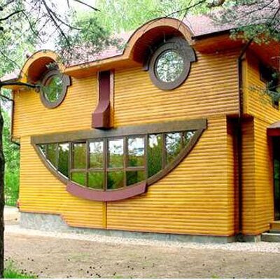 Profile Picture of Charles Lambert (@talkinghouses) on Twitter