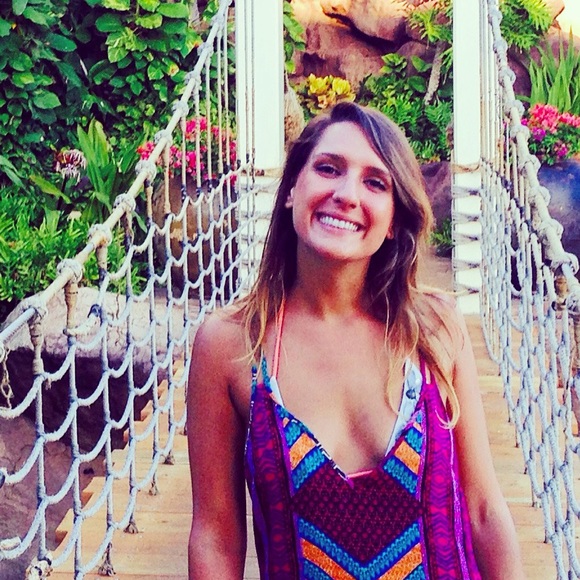 Profile Picture of Antoinette Savoie (@savoie) on Poshmark