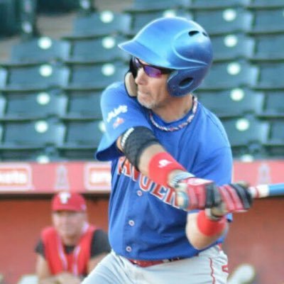 Profile Picture of Robert K (@RobertKuster1) on Twitter