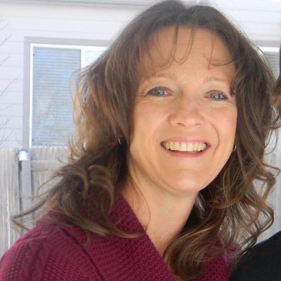 Profile Picture of Cyndi Roberts (@LovinColorado30) on Twitter