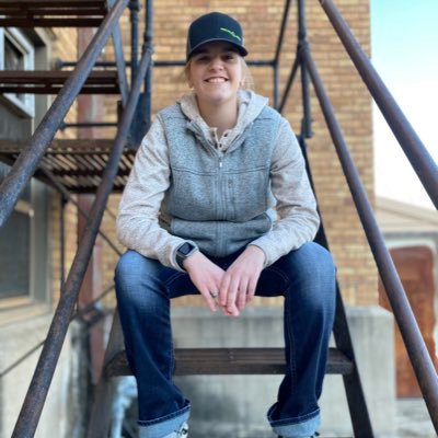 Profile Picture of Chanclyn Vestering (@chanclynv2001) on Twitter