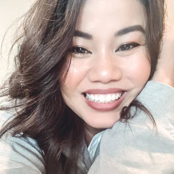 Profile Picture of Sai Kattaviravong (@saikatt) on Poshmark