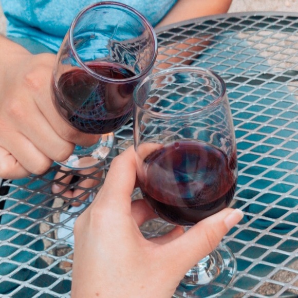 Profile Picture of Kenya Ramirez (@kram09) on Poshmark