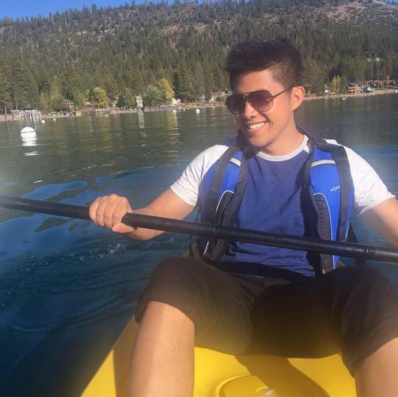 Profile Picture of Eric Hsieh (@linjiann) on Poshmark