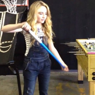 Profile Picture of Amelia Vanderbilt (@@AmyVanderbiltH) on Twitter