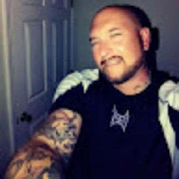 Profile Picture of Richard Palmer (@rick74rock) on Poshmark