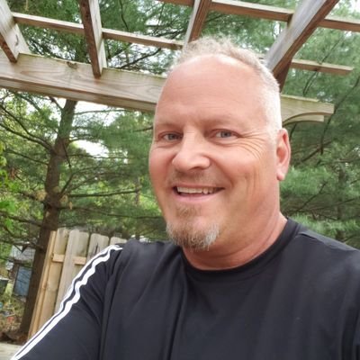 Profile Picture of James Seiler (@jseals23ib) on Twitter