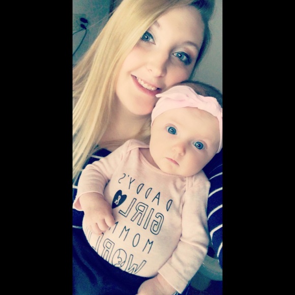 Profile Picture of Harleyann Linsenbach (@harleyannh) on Poshmark