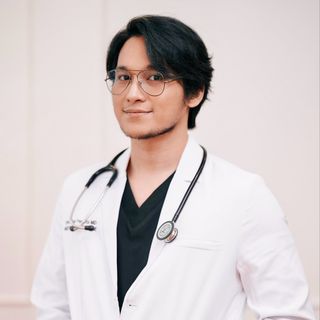 Profile Picture of Christian Peralta, M.D. (@doctor.xt) on Instagram