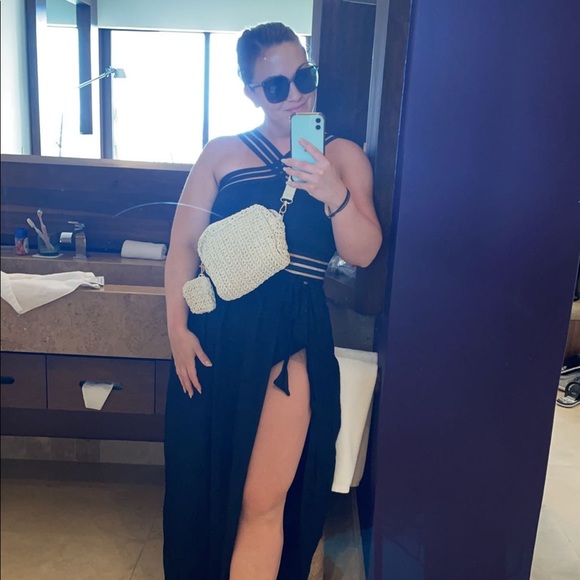 Profile Picture of Reenie Foisy (@laureenf) on Poshmark