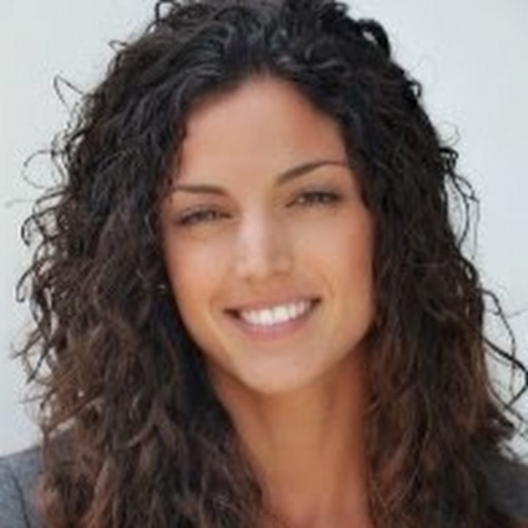 Profile Picture of Rebecca Borrego (@rebeccaborrego) on Poshmark