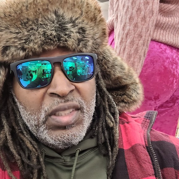 Profile Picture of Eric Coleman (@ebizo) on Poshmark