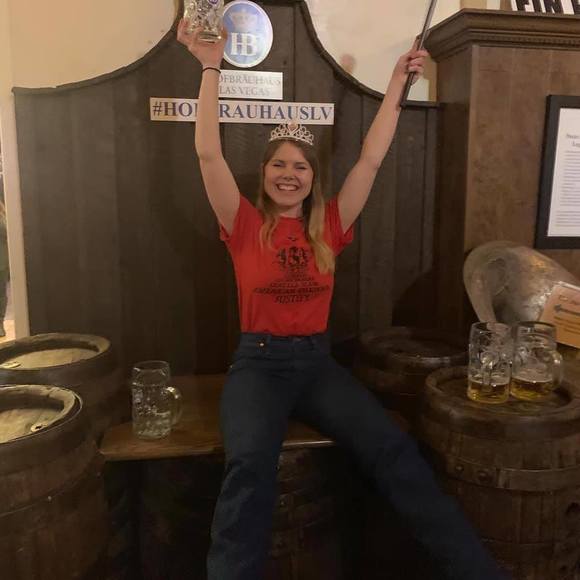 Kylie Hurst - Poshmark Profile Picture of Kylie Hurst (@krhurst) on Poshmark