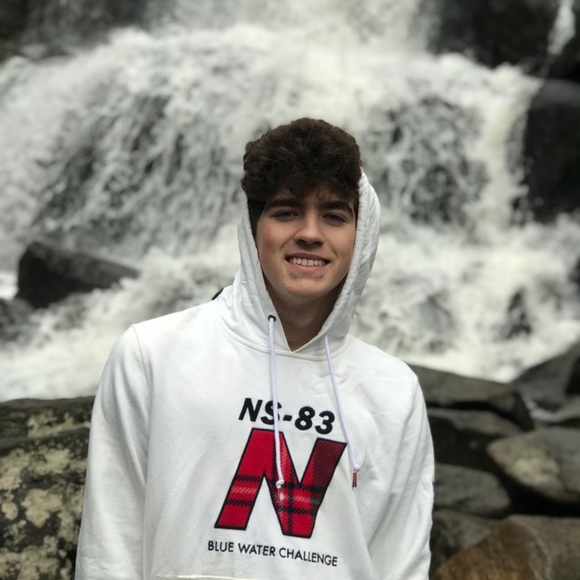Profile Picture of Bryce Pause (@poose21) on Poshmark
