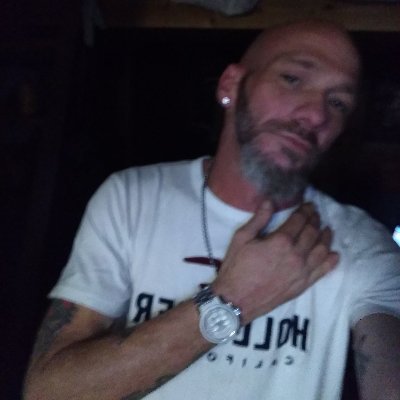 Profile Picture of Rob Humphries (@RobHumphries8) on Twitter