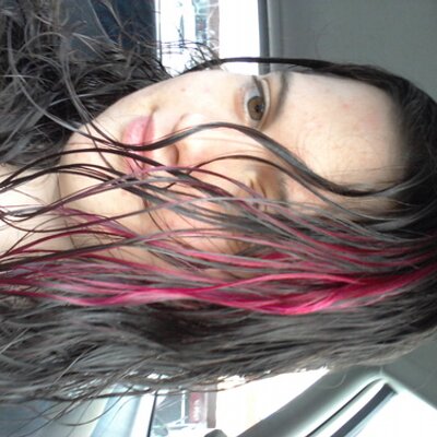 Profile Picture of Kate Hutson (@tinykatieh) on Twitter