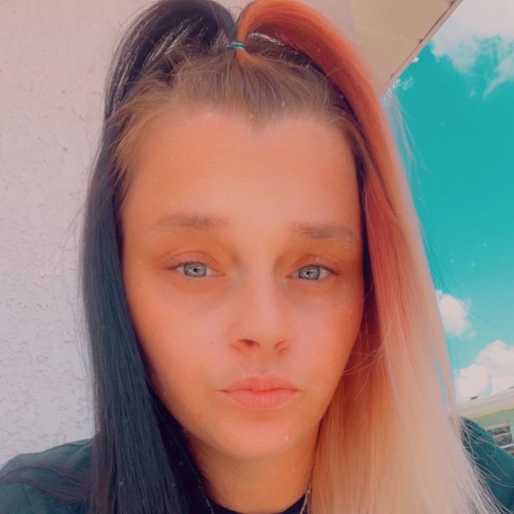 Profile Picture of Kyli McClure (@@k.mcclure) on Tiktok